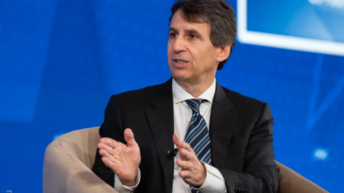 Apollo Global Segera Beli Saham Mubadala Capital