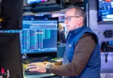 Saham Kering Anjlok di Tengah Lesunya Industri Barang Mewah
