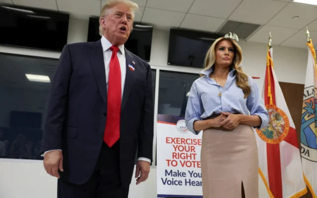 Donald Trump Gunakan Hak Suara Lebih Awal di Florida