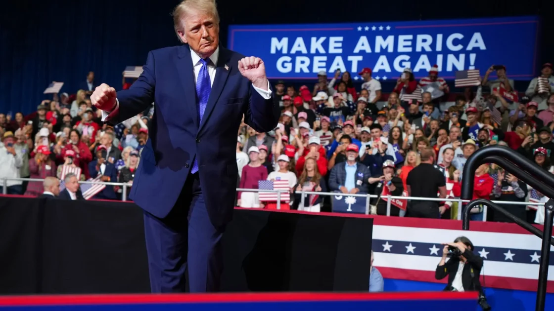 Trump dan Vance Batalkan Kampanye Jelang Pemilu Midterm