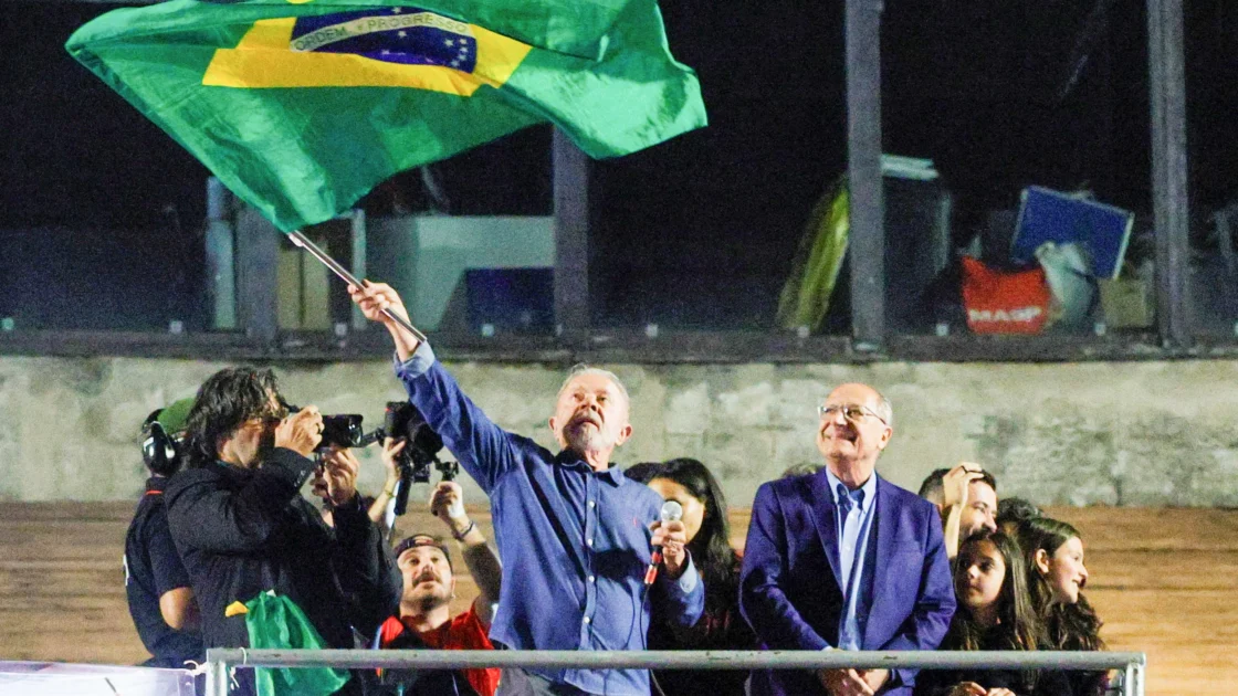 Kemenangan Bersejarah Lula Da Silva di Pemilu Brasil
