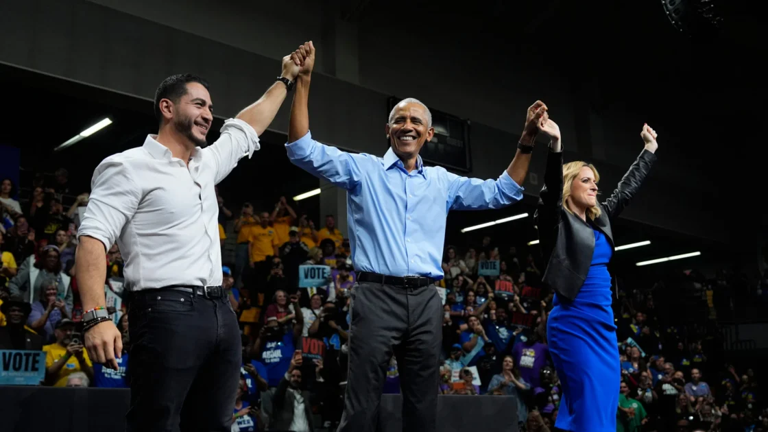 Kritik Tajam Obama pada Trump di Kampanye Ohio dan Michigan