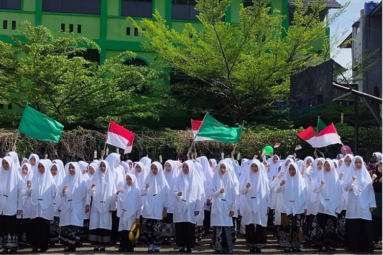 Refleksi Hari Santri, Pesantren Ajarkan Kemandirian Ekonomi