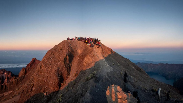 Tracking Rinjani Lombok