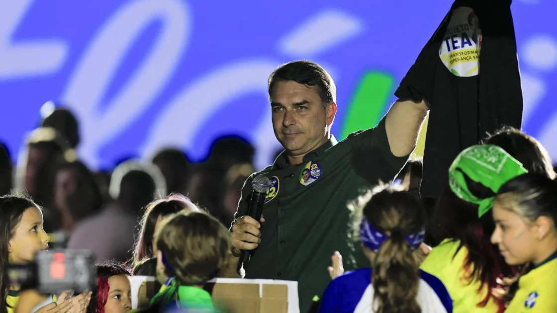 Bolsonaro Tantang Balik Lula Buka Data Pribadi Jelang Pemilu