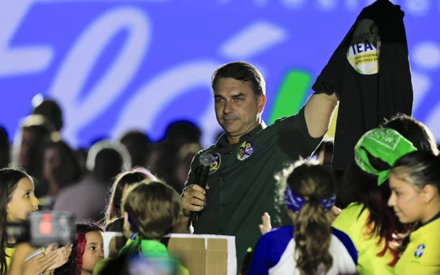 Bolsonaro Tantang Balik Lula Buka Data Pribadi Jelang Pemilu