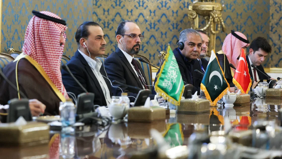 Pejabat Aliansi Pertahanan Makkah Kunjungi Iran Redakan Ketegangan