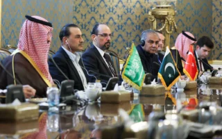 Pejabat Aliansi Pertahanan Makkah Kunjungi Iran Redakan Ketegangan