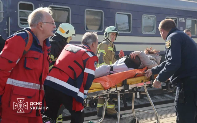 Serangan Drone Rusia Tewaskan 13 Orang di Stasiun Ukraina
