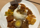 Menikmati Nasi Campur Komplet hingga Misoa Kari di Alkisah Rasa