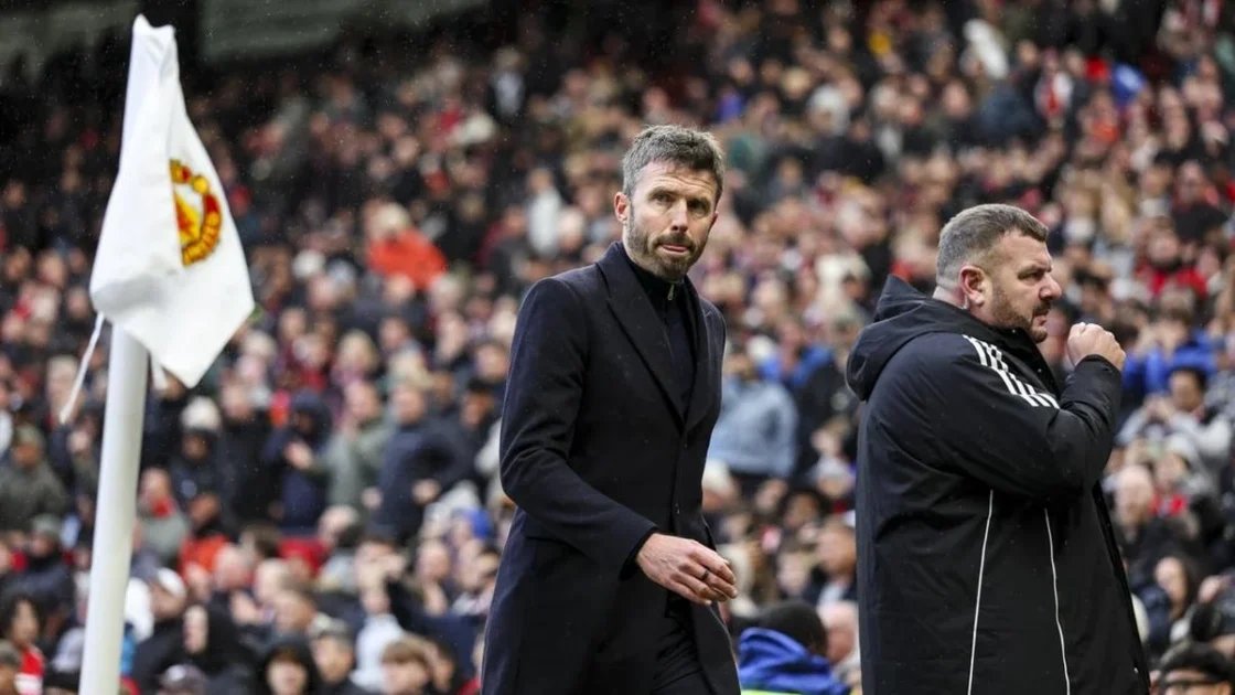 Alasan Finansial di Balik Keputusan MU Pertahankan Carrick