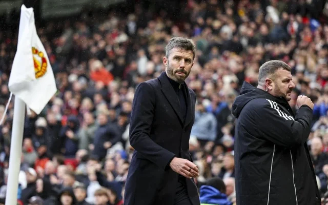 Alasan Finansial di Balik Keputusan MU Pertahankan Carrick