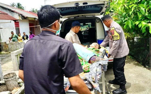 Andre Rosiade Fasilitasi Pengobatan Putri yang 10 Tahun Koma