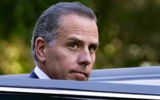 Dua Eks Pejabat FBI Didakwa Terkait Kasus Laptop Hunter Biden