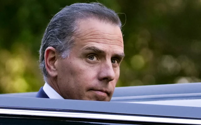 Dua Eks Pejabat FBI Didakwa Terkait Kasus Laptop Hunter Biden