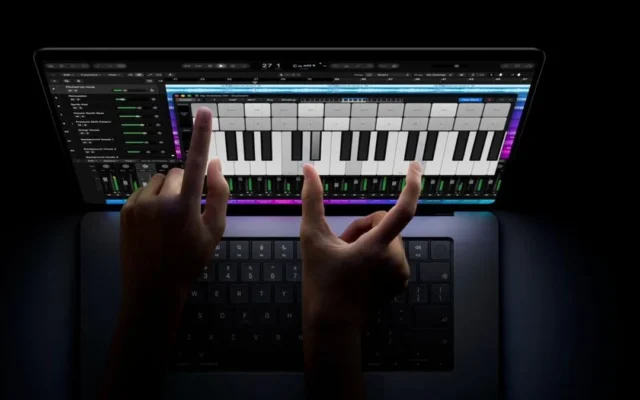 Apple Rilis MacBook Pro Pertama dengan Touchscreen