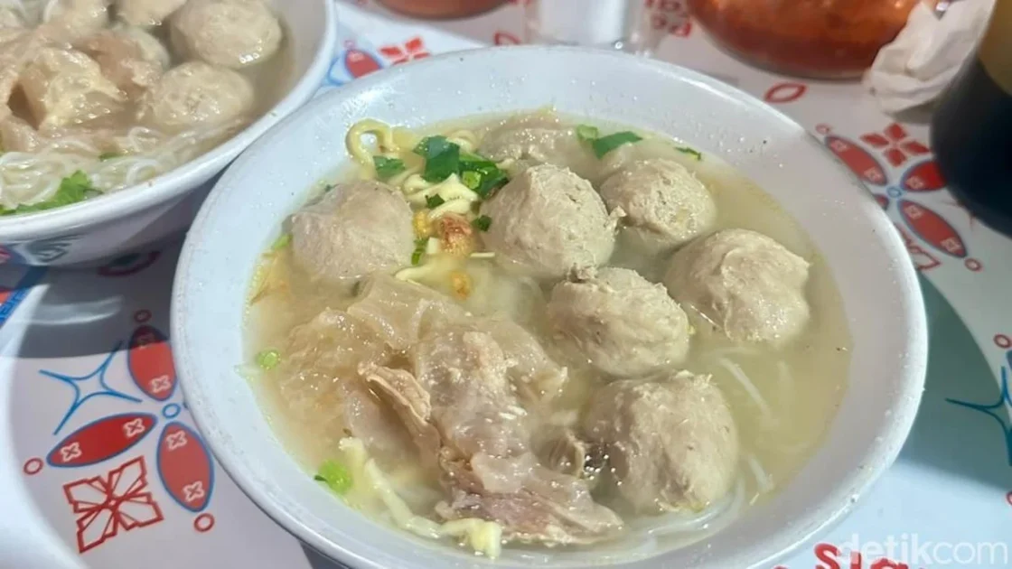 5 Bakso Favorit Selebriti, dari Raisa hingga No Na Esther