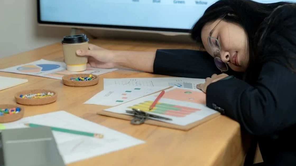 Manfaat Coffee Nap untuk Mengusir Kantuk dan Cara Aman Melakukannya