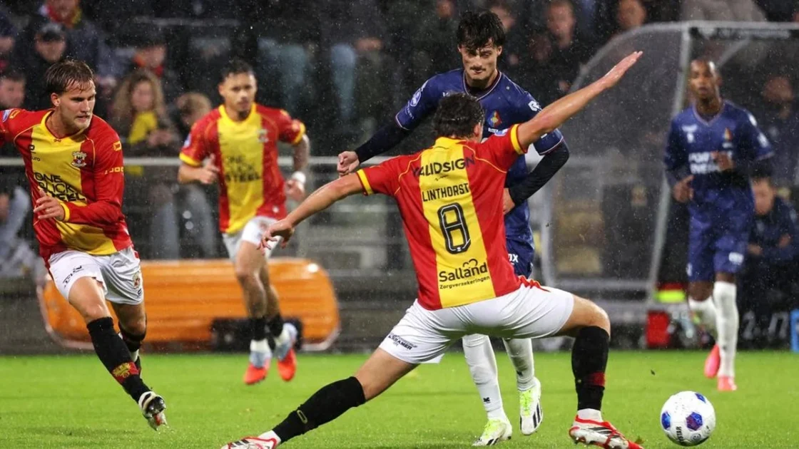 Go Ahead Eagles Bungkam Telstar 3-2, Dean James Main