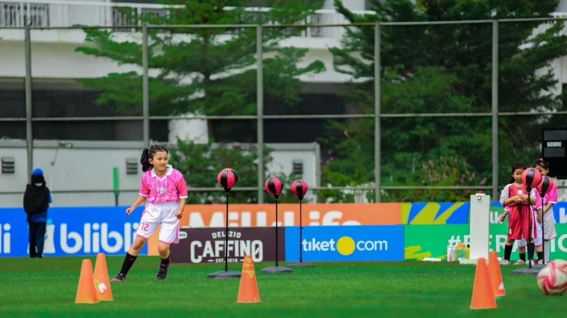 Festival SenengSoccer Asah Bakat Sepak Bola Putri di JIS