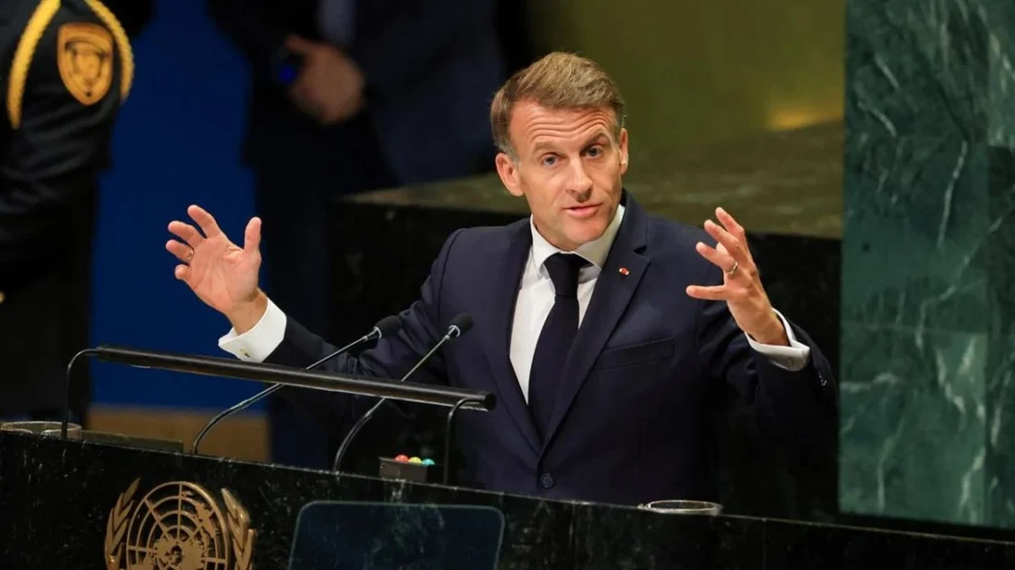 Macron Tuding Kelompok Kiri Jadi Dalang Demo Rusuh di Prancis