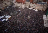 Ribuan Warga Praha Demo Protes Reformasi Pendanaan Media