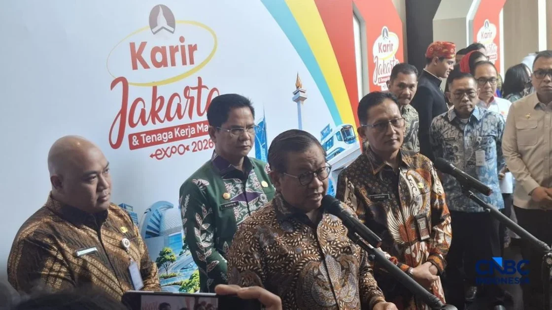 Pramono Gratiskan Transportasi Umum Bagi Pencari Kerja di 2027