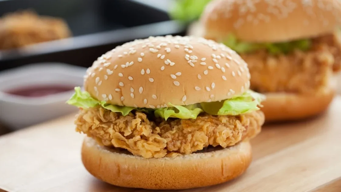 Viral Suami Bawa Pulang Burger Pemberian Bos untuk Istri