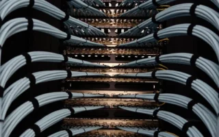 Utang Proyek AI Menggunung, Investor Mulai Cemas