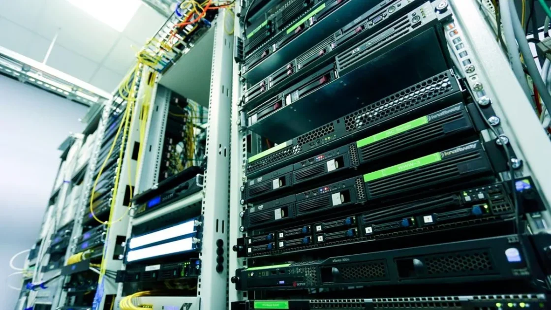 Studi: Seperempat Data Center Dunia Alami Kekurangan Air