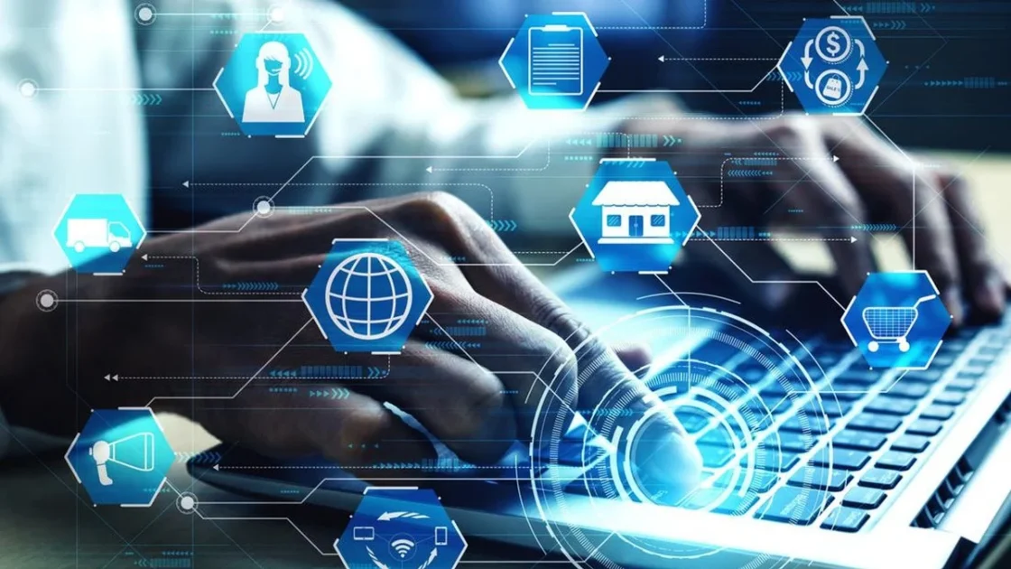Komdigi Targetkan Internet 100 Mbps di Bawah Rp200 Ribu