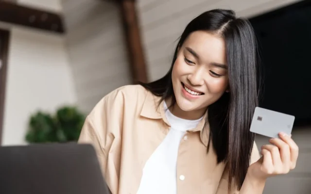 BRI Kartu Kredit Tawarkan Cicilan Bunga 0% dan Tenor Fleksibel