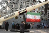 Iran Tegaskan Larang Kapal Militer AS Masuki Teluk Persia