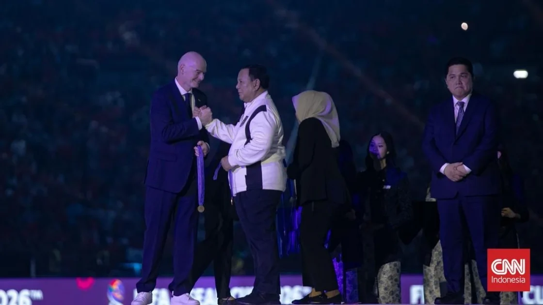 Erick Thohir Serahkan Surat Dukungan Prabowo ke FIFA