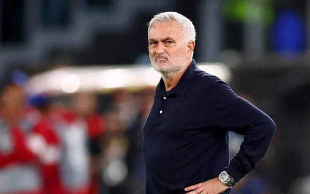 Mourinho Santai Barcelona Lebih Dijagokan Menang El Clasico