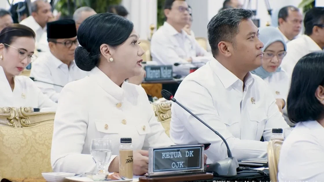OJK Sebut Fundamental Kuat, 74 Persen Emiten Cetak Laba