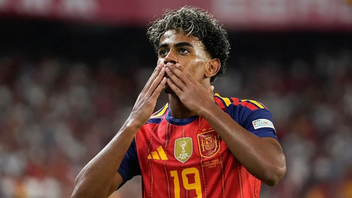 Lamine Yamal Raih Pemain Muda Terbaik Ballon d’Or 2026