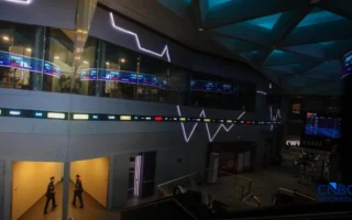 IHSG Anjlok 1,2 Persen, Investor Asing Tetap Borong 10 Saham Ini