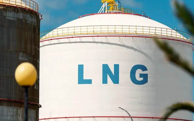 RI Ekspor 148 Kargo LNG ke Singapura, Diduga Dijual Lagi