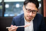 Pria Ini Ditegur Bos Gara-gara Pesan Otoro Duluan Saat Makan Sushi