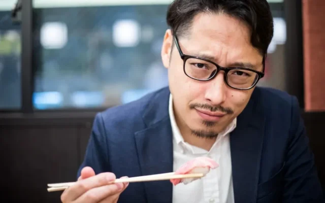 Pria Ini Ditegur Bos Gara-gara Pesan Otoro Duluan Saat Makan Sushi