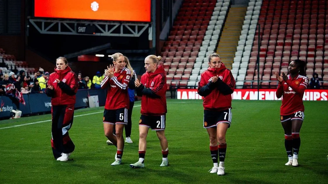 Kontras Performa Tim Putra dan Putri Manchester United