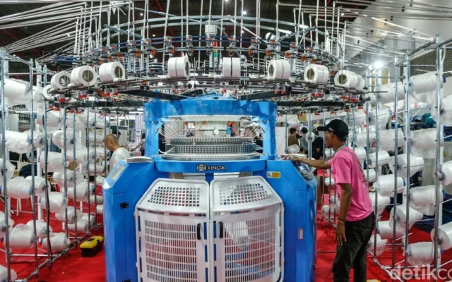 BUMN Tekstil Siap Caplok Pabrik Lewat Investasi Rp100 T