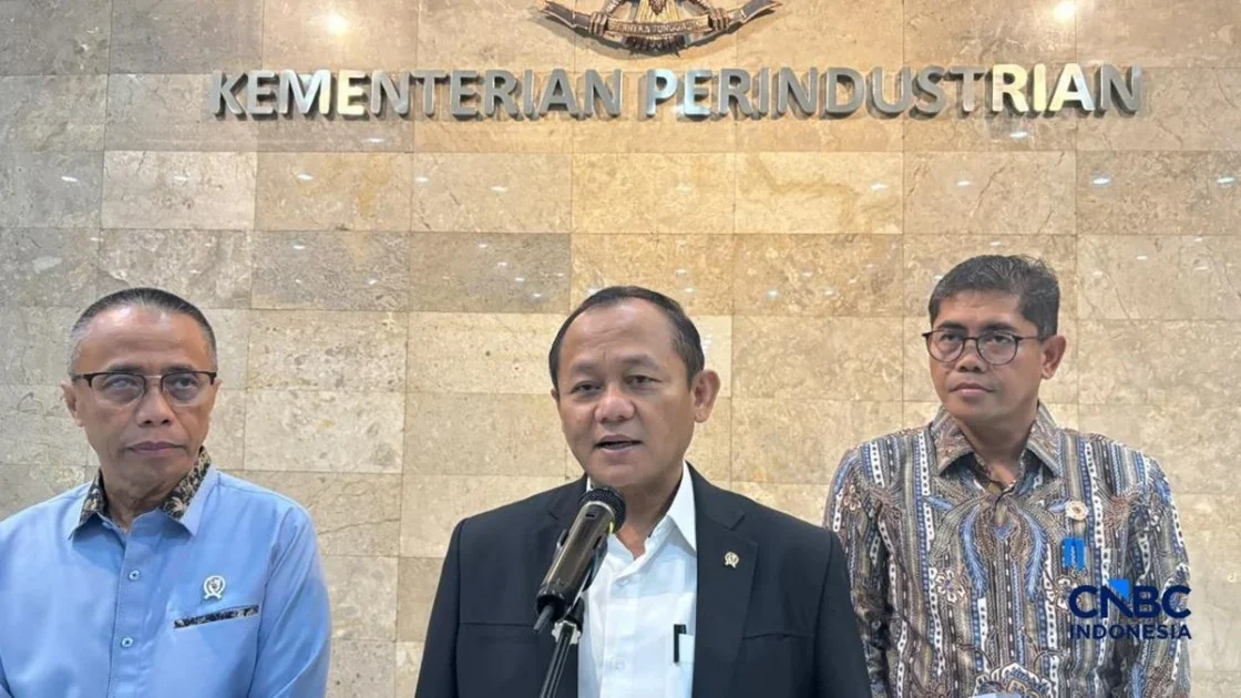 Menperin Kaji Insentif Tambahan Dorong Industri RI