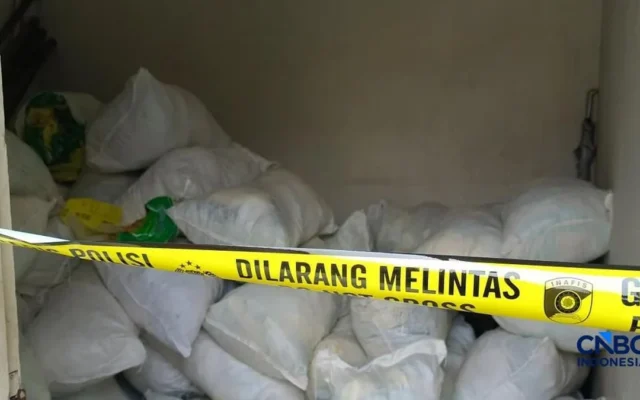 Modus Pengoplosan Beras SPHP yang Seret Pejabat Bulog