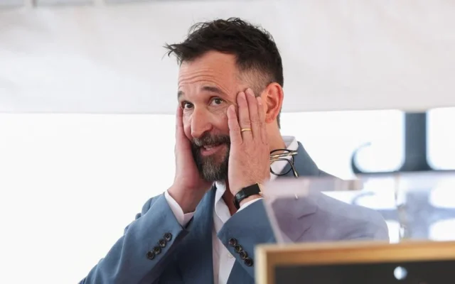 Noah Wyle Dinobatkan Sexiest Man Alive Majalah People