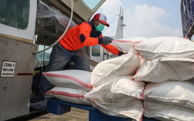 Modifikasi Cuaca Masif, 9 Pesawat Dikerahkan Padamkan Karhutla