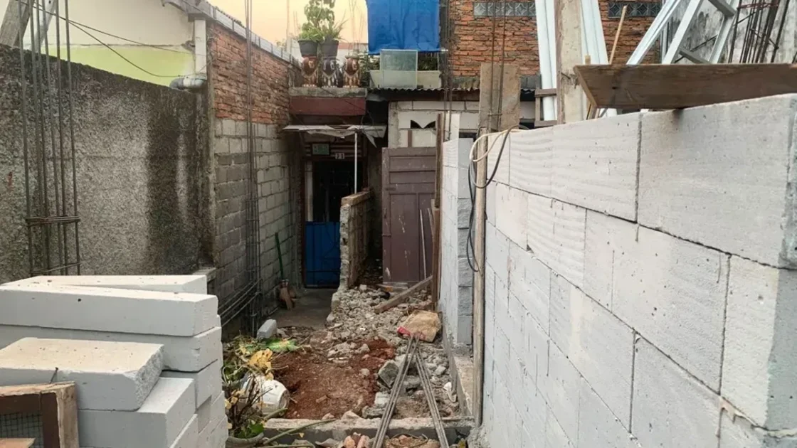Pasutri Lansia Terkurung Tembok di Jaktim Dimediasi Pemkot