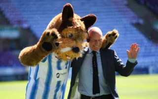 Patrick Stewart Wafat, Klub Divisi 3 Inggris Beri Penghormatan