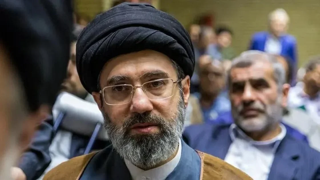 Ketua Mahkamah Agung Iran Bertemu Mojtaba Khamenei
